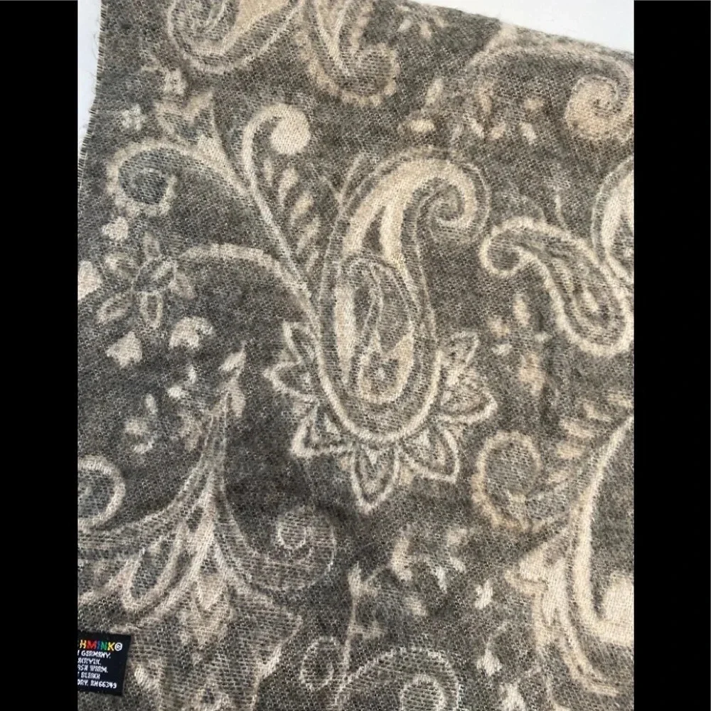 Cashmink Paisley Scarf